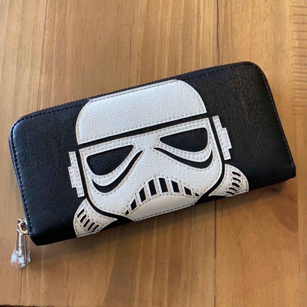 Loungefly wallet